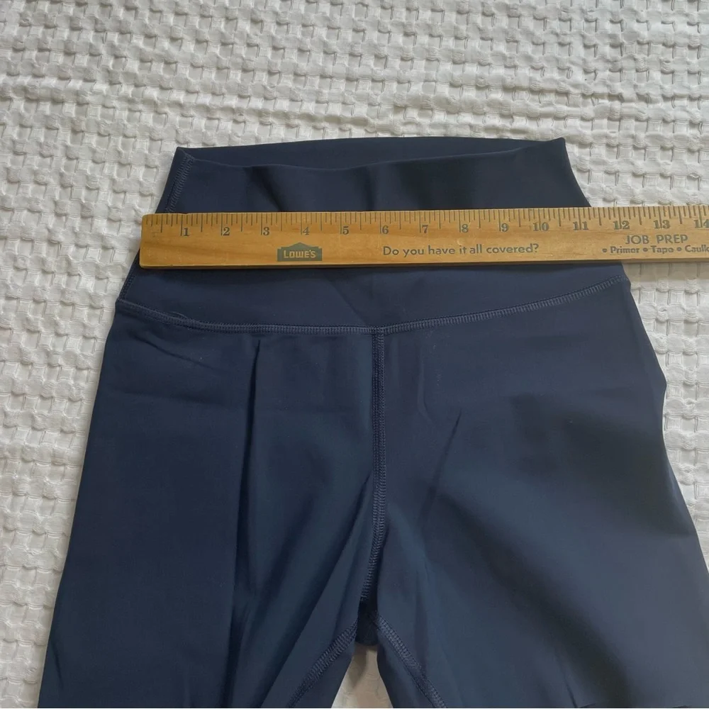 Alo Yoga Leggings XS Warrior Cut Shredded 7/8 Navy Blue High‎ Rise